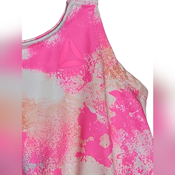 5-Piece Bundle Baby Girl 18 Months Reebox Carter's - Picture 3 of 9